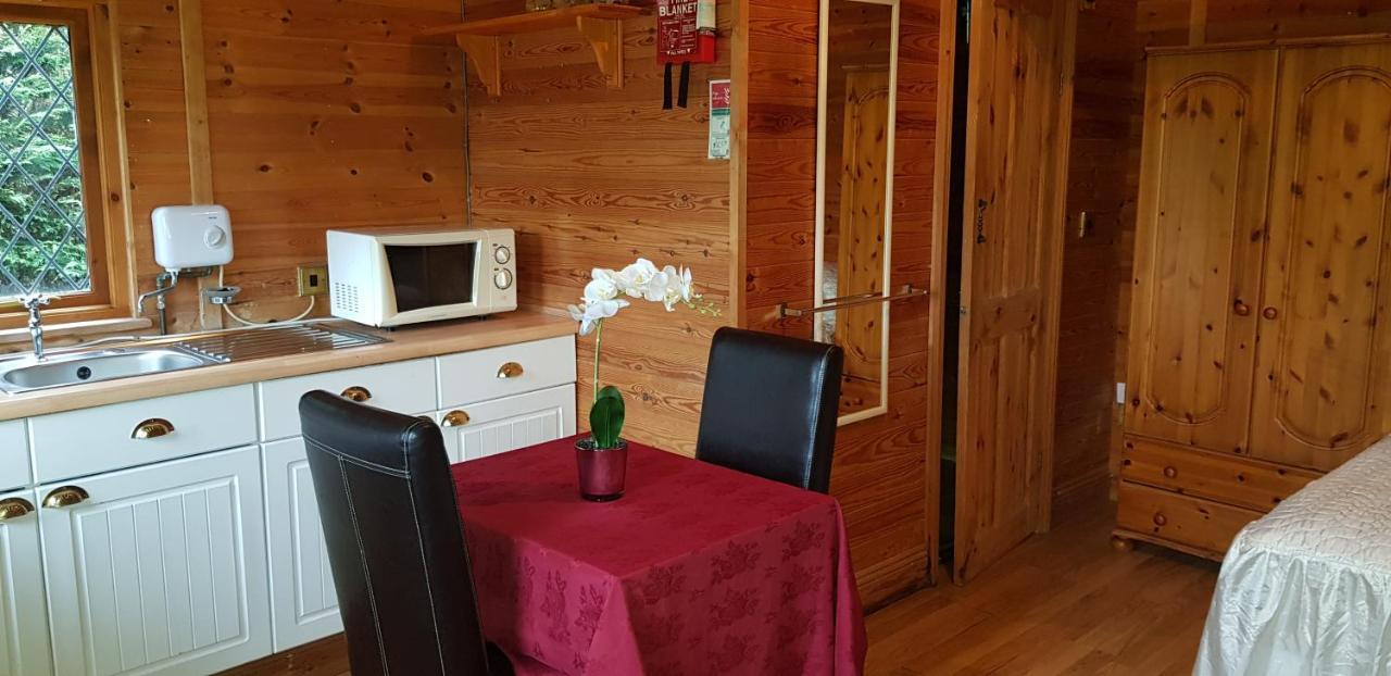 Stansted Airport Cottage エルセナム エクステリア 写真