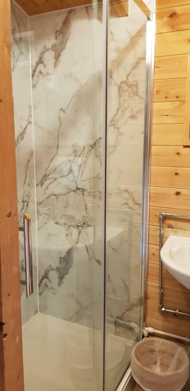 Stansted Airport Cottage エルセナム エクステリア 写真